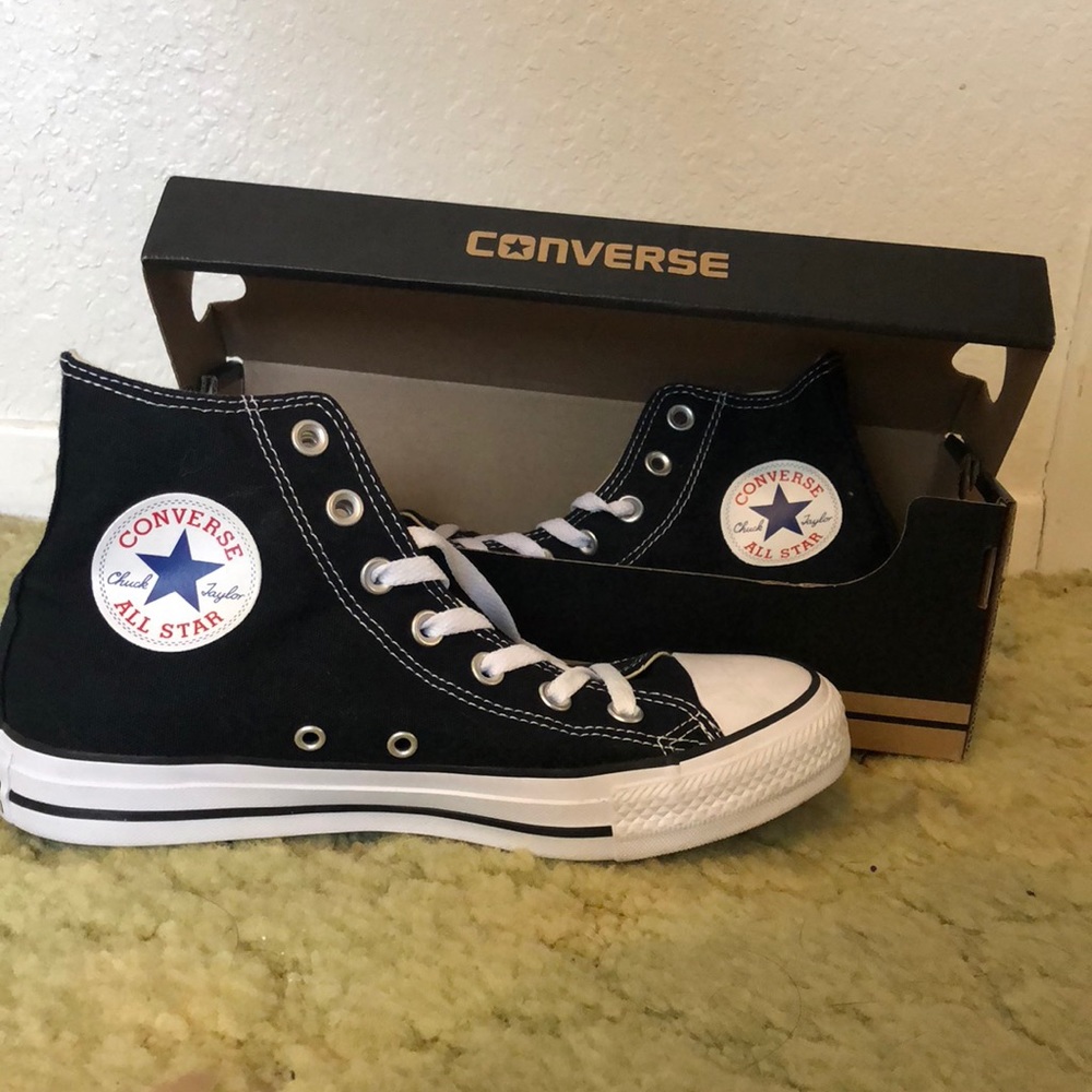 Black All Star Converse Hightops